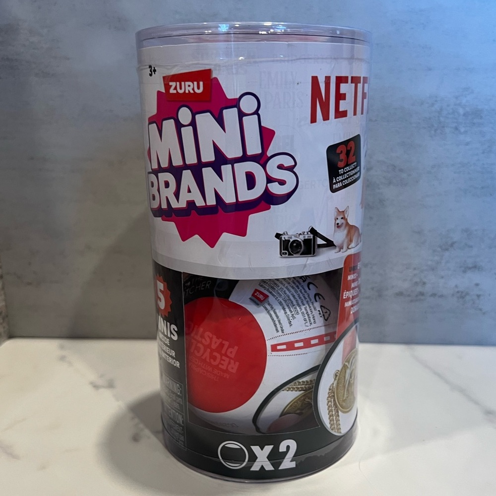 Netflix Collectible Mini Figures Pack